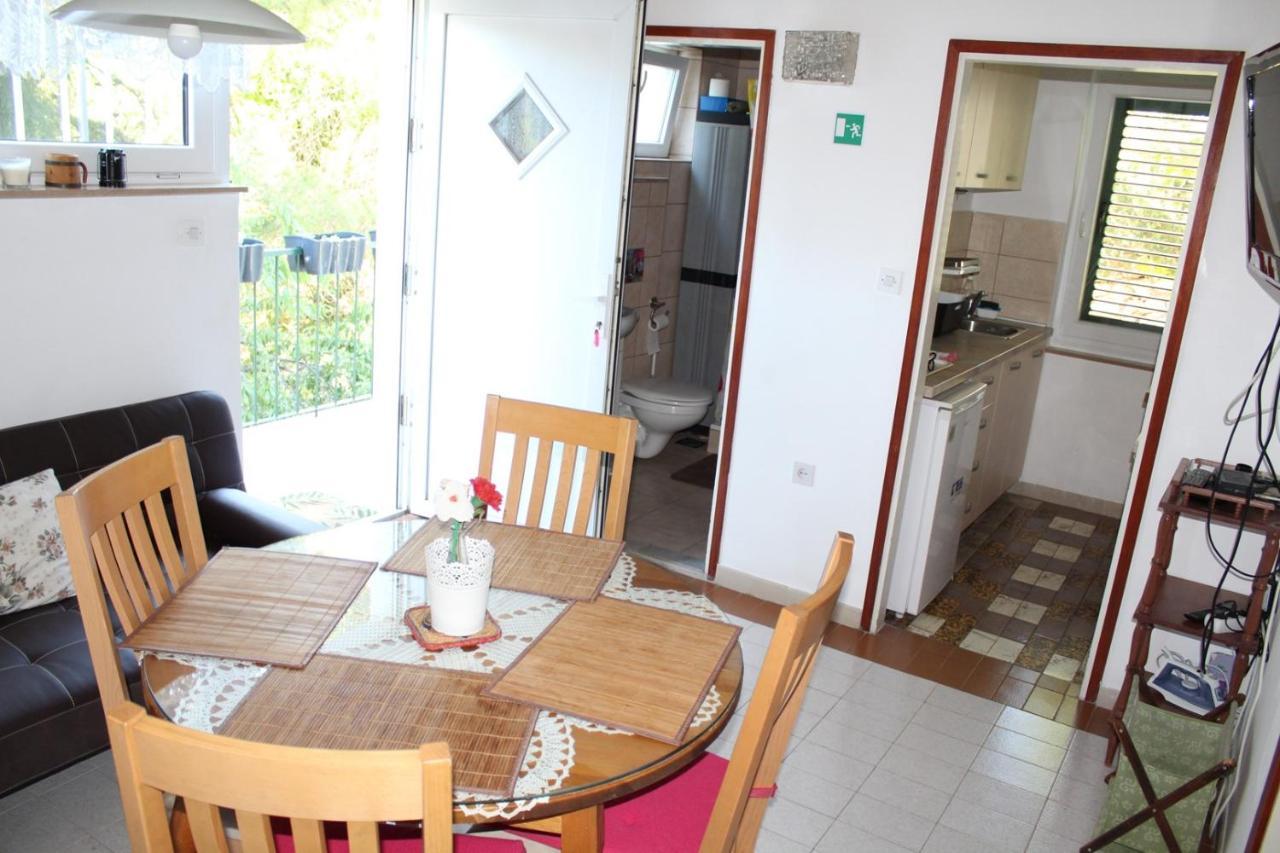 Apartments Demori Primosten Ngoại thất bức ảnh